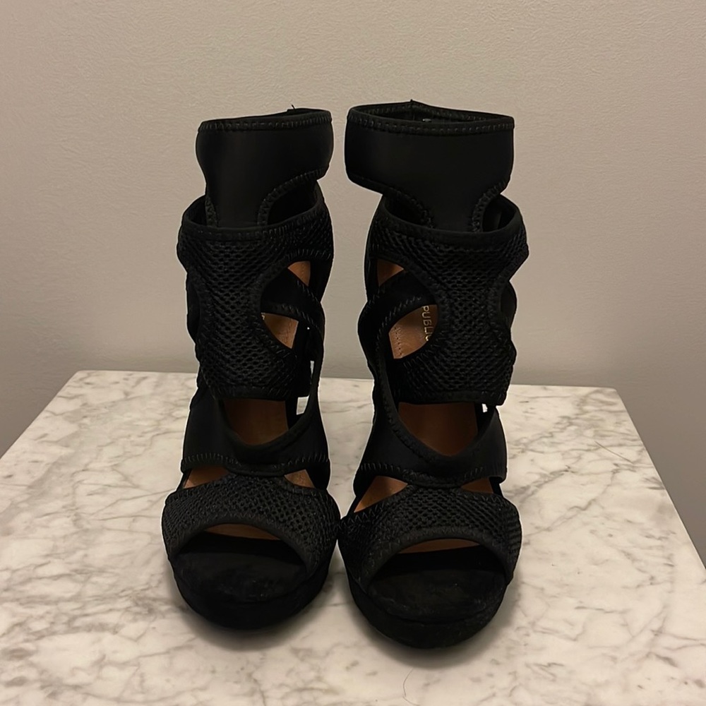 Shoe Republic LA Strap Fabric Heel - Black